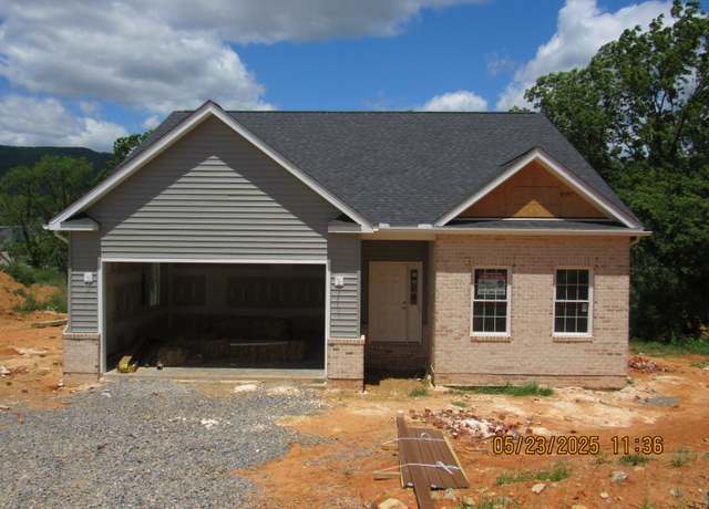 Property at 5508 Old Grove Ln, Salem, VA 24153, 3 beds, 2.5 baths