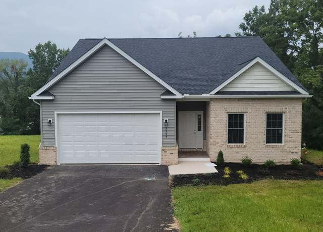 Property at 5594 Old Grove Ln, Salem, VA 24153, 3 beds, 2.5 baths