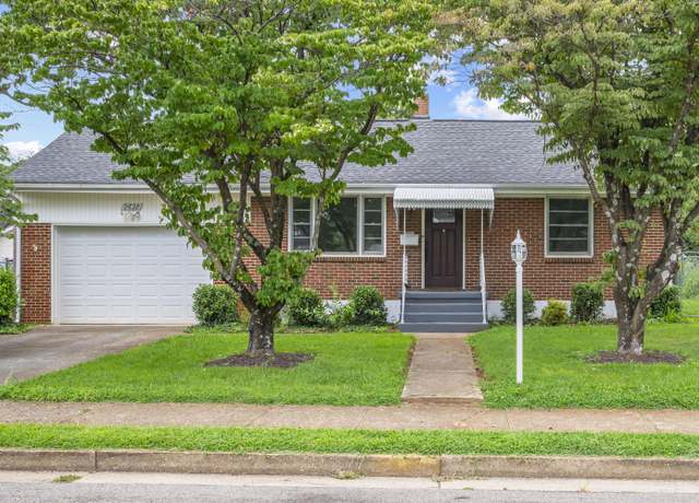Property at 2628 Durham St NW, Roanoke, VA 24012, 2 beds, 1 bath