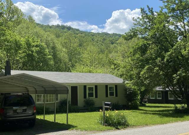 Property at 1615 Dolly Ann Dr, Covington, VA 24426, 3 beds, 2 baths