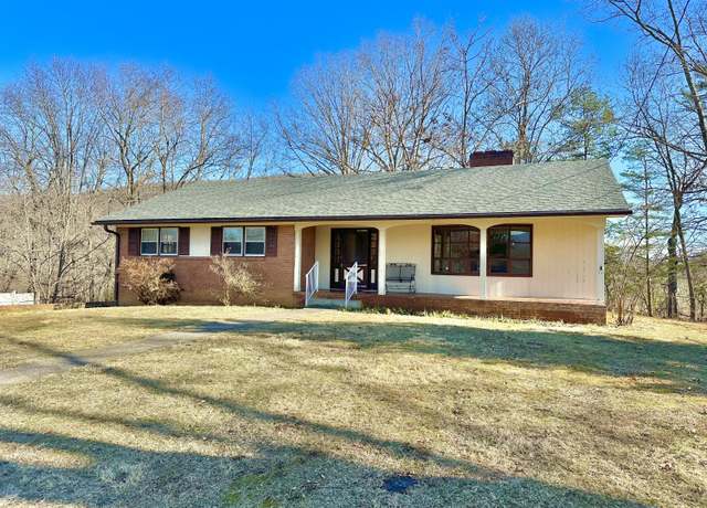 Property at 1029 Cliftwood Cir, Clifton Forge, VA 24422, 3 beds, 2 baths
