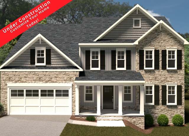 Property at 5 Parkway View Trl, Roanoke, VA 24018, 5 beds, 3.5 baths