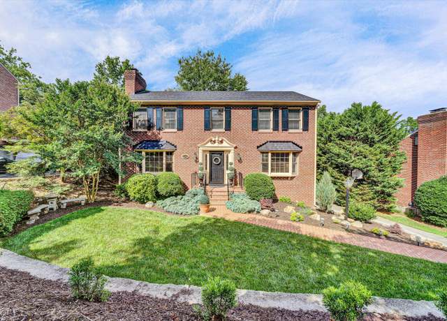 Property at 2998 Northview Dr SW, Roanoke, VA 24015, 4 beds, 3 baths