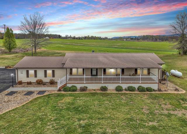 Property at 10131 Sontag Rd, Martinsville, VA 24112, 3 beds, 2 baths