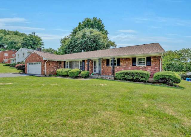 Property at 1624 Angus Rd NW, Roanoke, VA 24017, 4 beds, 3 baths