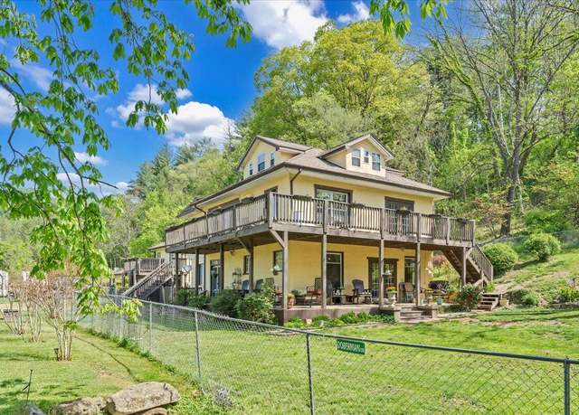 Property at 6185 Bent Mountain Rd, Roanoke, VA 24018, 4 beds, 3 baths