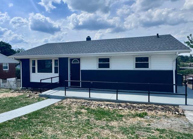 Property at 418 Victor Ave NE, Roanoke, VA 24012, 3 beds, 1 bath