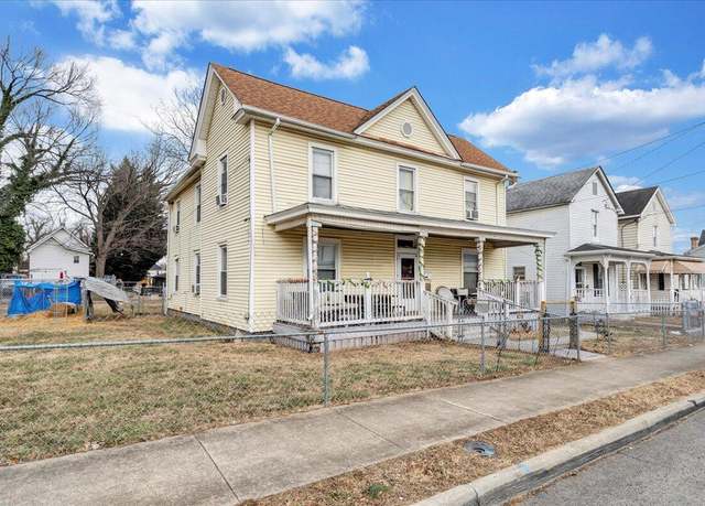 Property at 1229 Loudon Ave NW, Roanoke, VA 24017, 4 beds, 2 baths