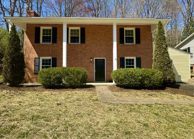 Property at 105 Ridgewood Cir, Covington, VA 24426, 4 beds, 3 baths