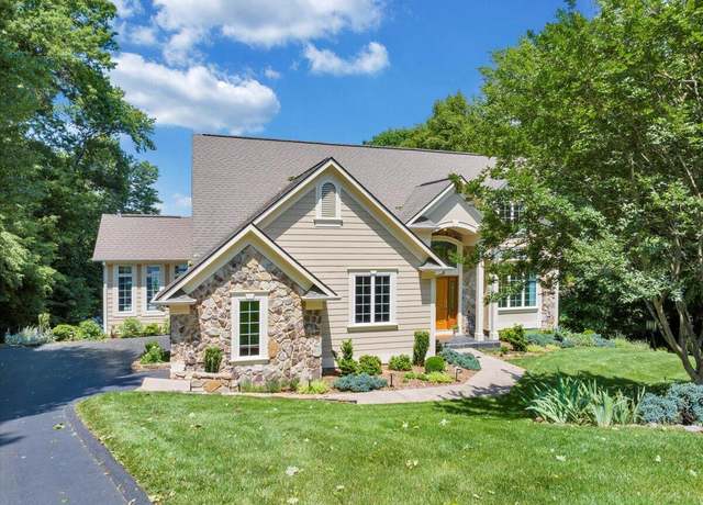 Property at 72 Pine Crest Cir, Moneta, VA 24121, 5 beds, 3.5 baths