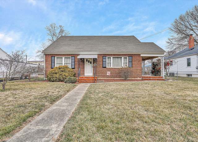 Property at 305 Bowman Ave, Salem, VA 24153, 3 beds, 1 bath