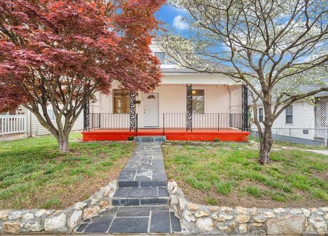 Property at 1132 Montrose Ave SE, Roanoke, VA 24013, 2 beds, 1 bath
