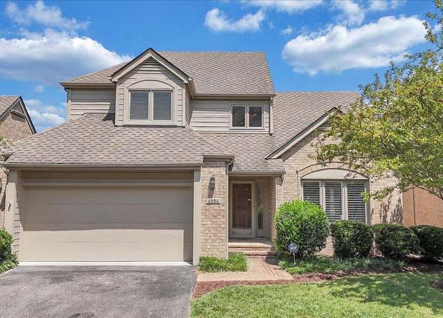 Property at 4994 Hunting Hills Cir, Roanoke, VA 24018, 4 beds, 3.5 baths