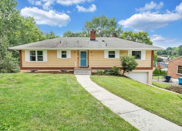Property at 2731 Fawn Rd SW, Roanoke, VA 24015, 3 beds, 2 baths