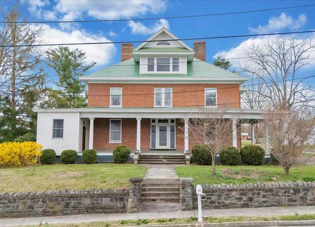 Property at 13 Giles Ave, Dublin, VA 24084, 6 beds, 3 baths