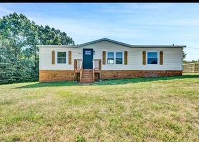Property at 7810 Edwardsville Rd, Hardy, VA 24101, 3 beds, 2 baths