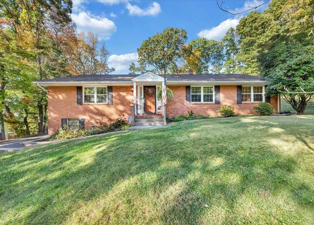 Property at 534 Chestnut Mountain Dr, Vinton, VA 24179, 3 beds, 3 baths