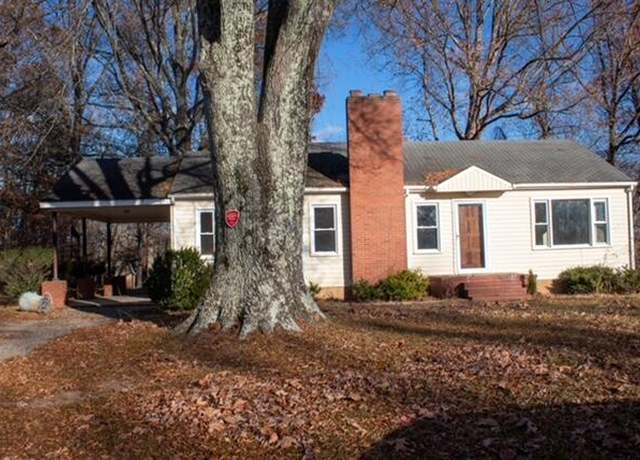 Property at 123 Salmon St, Martinsville, VA 24112, 3 beds, 1 bath