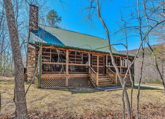 Property at 6722 Bradshaw Rd, Salem, VA 24153, 3 beds, 2 baths