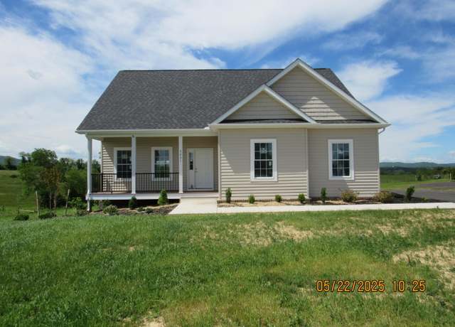 Property at 5231 Country Meadow Dr, Dublin, VA 24084, 3 beds, 2.5 baths