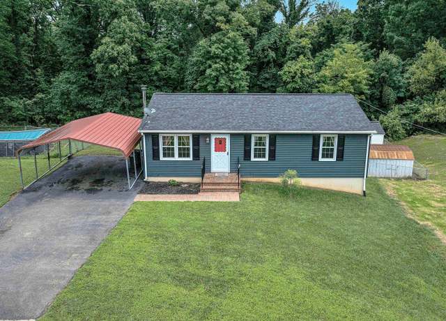 Property at 1900 Captain Dr, Salem, VA 24153, 3 beds, 1 bath