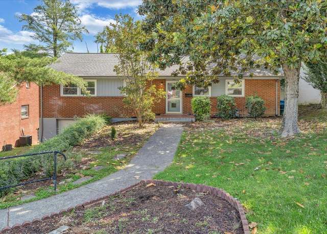 Property at 547 Dillard Rd SW, Roanoke, VA 24014, 3 beds, 2 baths