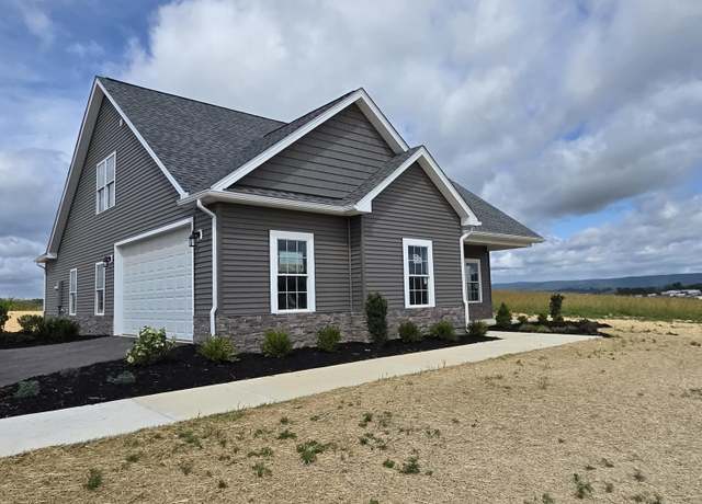 Property at 5245 Country Mdw Dr, Dublin, VA 24084, 3 beds, 2.5 baths