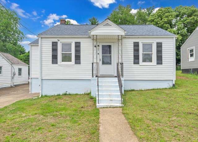 Property at 107 Roselawn Hts, Martinsville, VA 24112, 3 beds, 2 baths