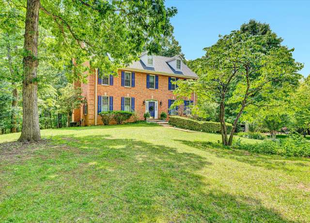 Property at 320 Grandview Dr, Troutville, VA 24175, 4 beds, 2.5 baths