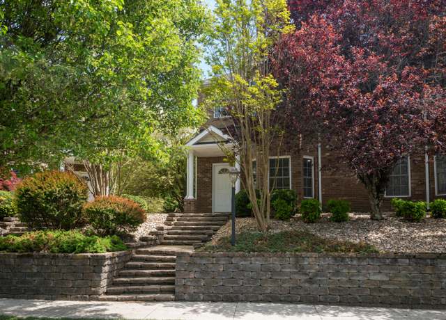 Property at 135 Phoenix Blvd NW, Christiansburg, VA 24073, 3 beds, 2.5 baths