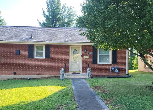 Property at 3011 Ferncliff Ave NW, Roanoke, VA 24017, 3 beds, 1 bath