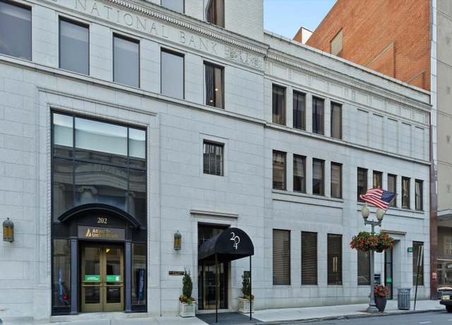 Property at 204 Jefferson St SE Unit 3-A, Roanoke, VA 24011, 2 beds, 2.5 baths