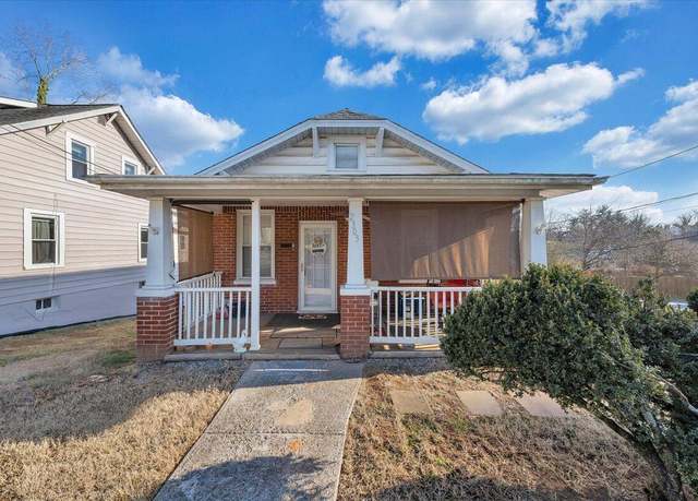 Property at 2303 King St NE, Roanoke, VA 24012, 2 beds, 2 baths