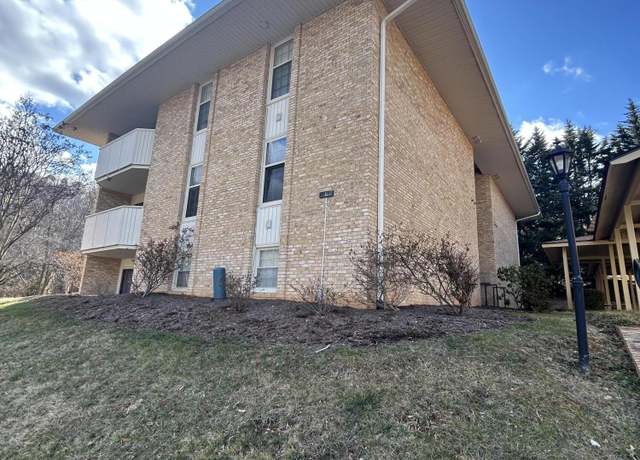 Property at 5260 Crossbow Cir Unit 1B, Roanoke, VA 24018, 2 beds, 2 baths