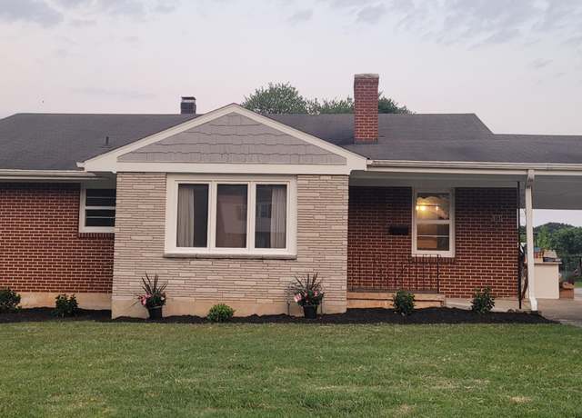 Property at 915 Ridgecrest Dr, Roanoke, VA 24019, 3 beds, 2.5 baths
