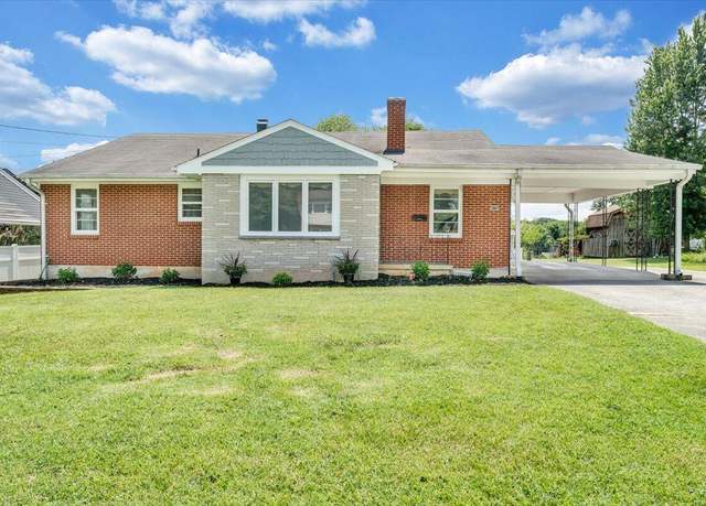 Property at 915 Ridgecrest Dr, Roanoke, VA 24019, 3 beds, 2.5 baths
