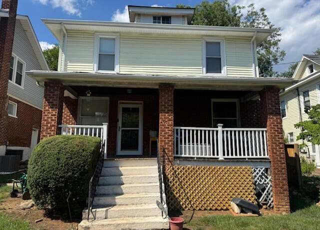 Property at 1925 Denniston Ave SW, Roanoke, VA 24015, 4 beds, 2 baths