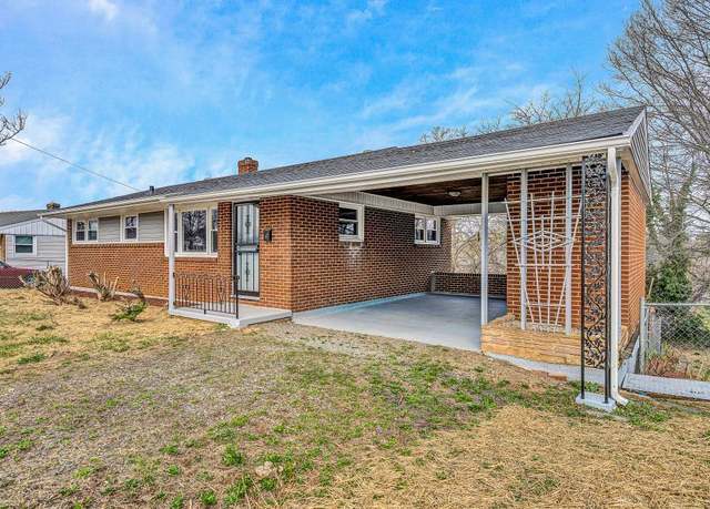 Property at 502 Victor Ave NE, Roanoke, VA 24012, 3 beds, 1 bath