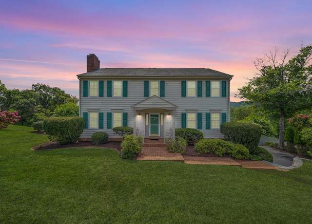 Property at 654 Joan Cir, Salem, VA 24153, 4 beds, 3 baths