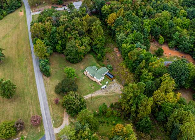 Property at 563 Country Ridge Rd, Bassett, VA 24055, 3 beds, 2 baths