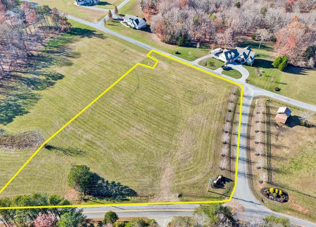 Property at Lot 27 Plantation Pt, Moneta, VA 24121