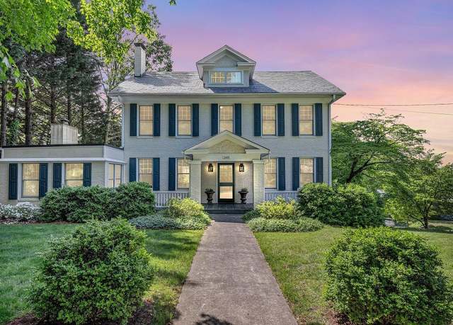 Property at 2401 Cornwallis Ave SE, Roanoke, VA 24014, 4 beds, 2.5 baths
