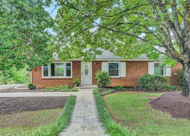 Property at 3285 Rasmont Rd, Roanoke, VA 24018, 4 beds, 3 baths