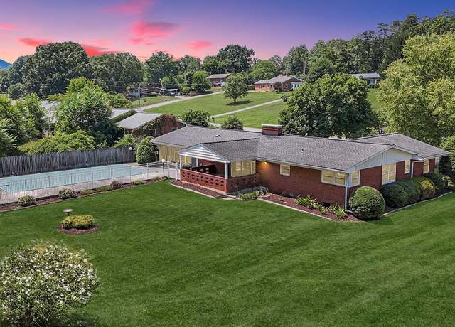 Property at 4734 Norwood St SW, Roanoke, VA 24018, 4 beds, 2.5 baths