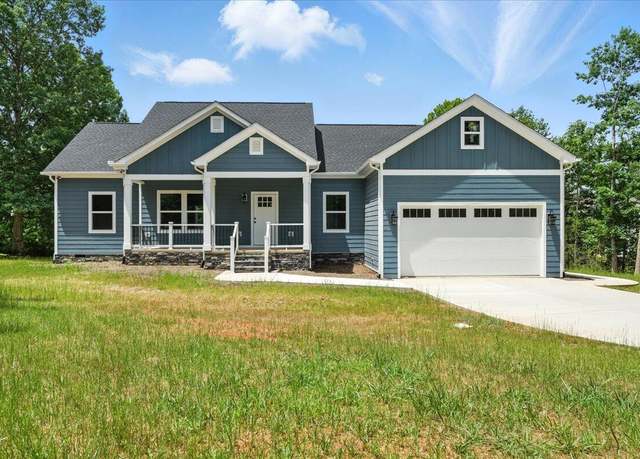 Property at 206 Spyglass Ln, Huddleston, VA 24104, 3 beds, 2 baths