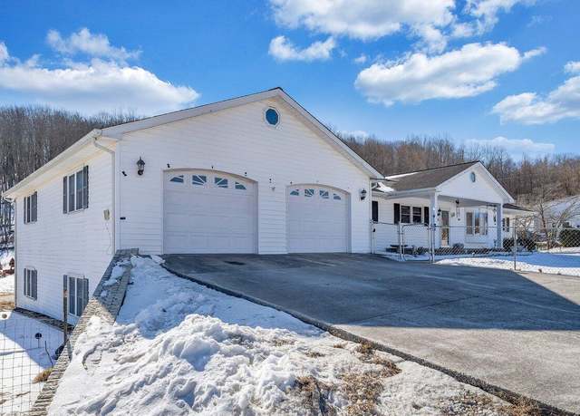 Property at 21258 Cumberland Gap Rd, New Castle, VA 24127, 4 beds, 3 baths