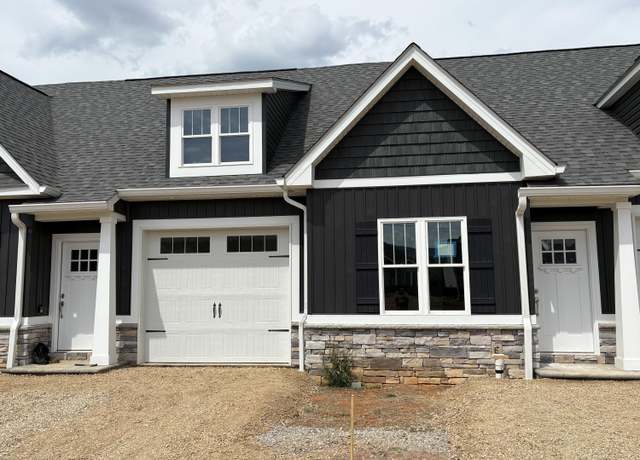 Property at 415 Kimball Ave, Salem, VA 24153, 2 beds, 2 baths