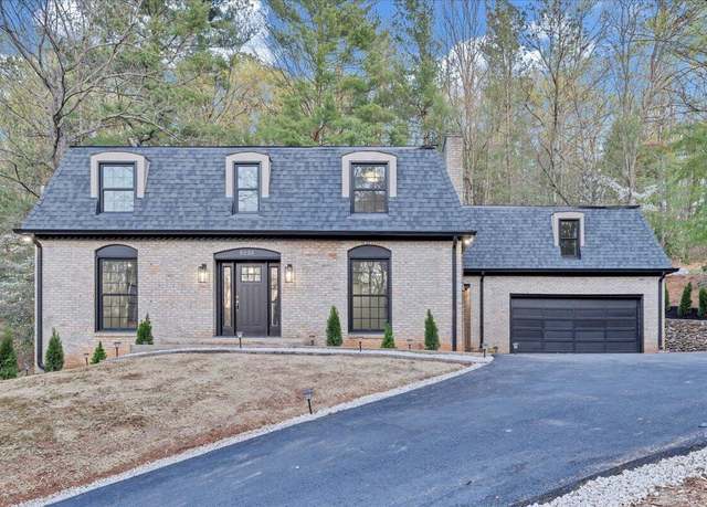 Property at 5233 Crossbow Cir, Roanoke, VA 24018, 4 beds, 2.5 baths