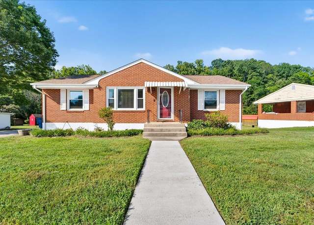 Property at 2048 Laura Rd NW, Roanoke, VA 24017, 3 beds, 2 baths