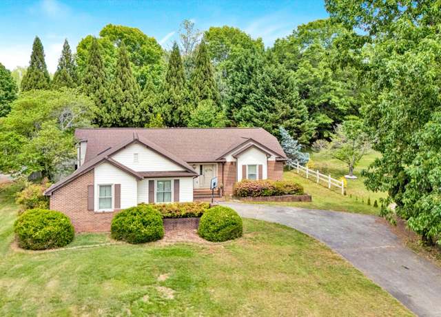 Property at 126 Turner Ashby Ct, Martinsville, VA 24112, 3 beds, 2 baths